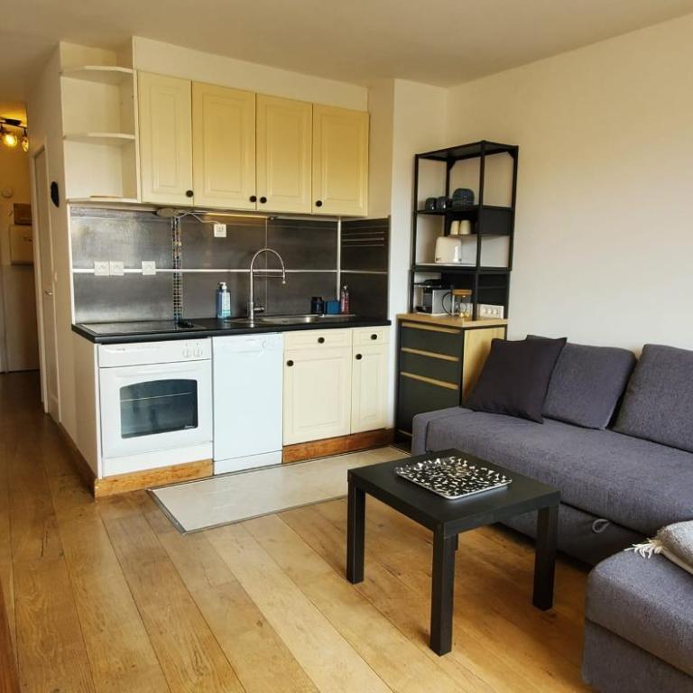 Modern T2 near train station with swimming pool - Apartment - 3