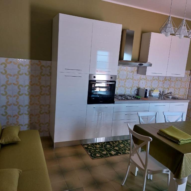 La Reggia del Corso - Three-Bedroom Apartment - 29