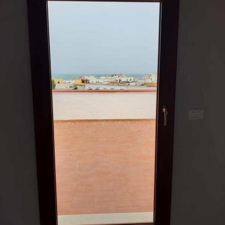 La Reggia del Corso - Three-Bedroom Apartment - 21