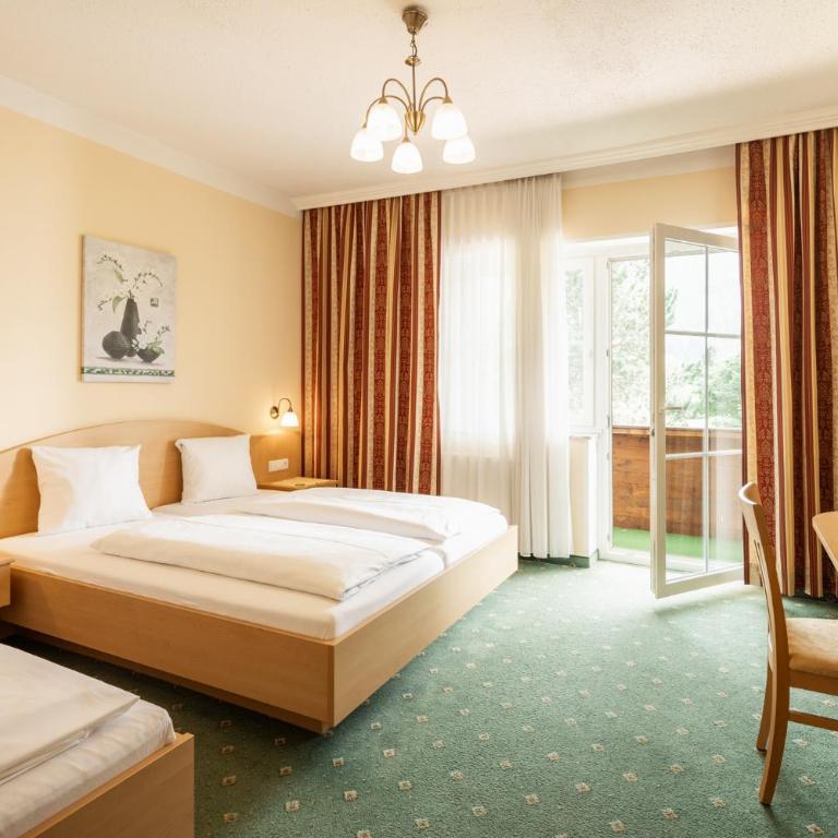 Landhotel Stofflerwirt - Dreibettzimmer - 8