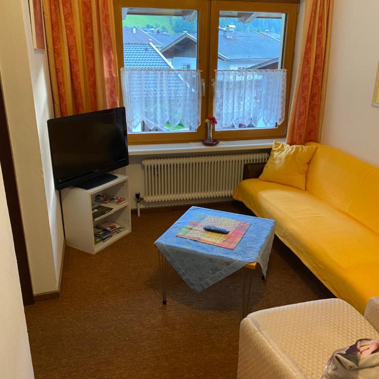 Gästehaus Hochwimmer - Apartment mit 2 Schlafzimmern und Balkon - 6