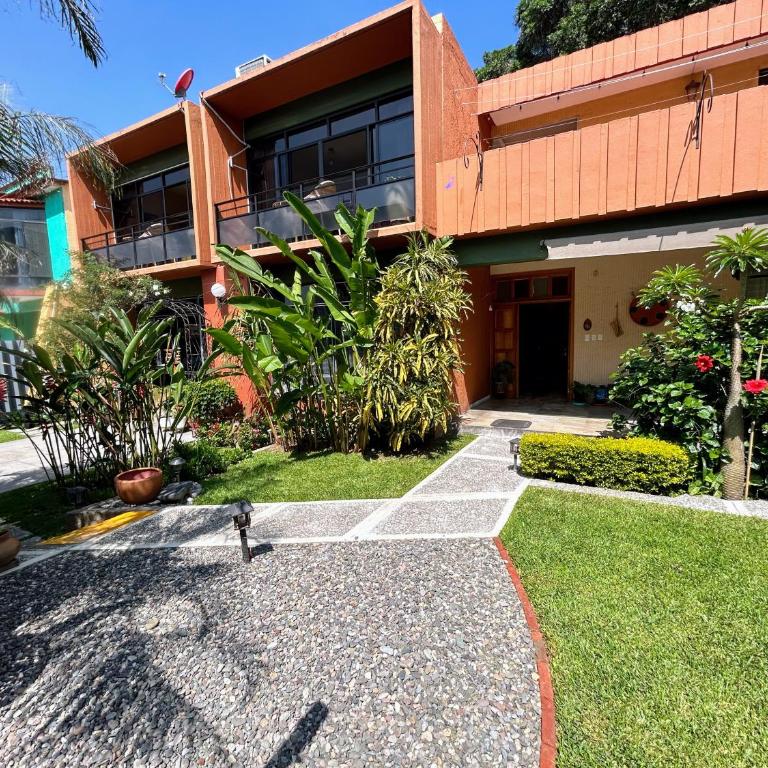 Casa de las Palmas Guest House - Double Room with Private Bathroom - 12