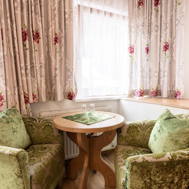 Hotel Schlosshof - Doppelzimmer - 2