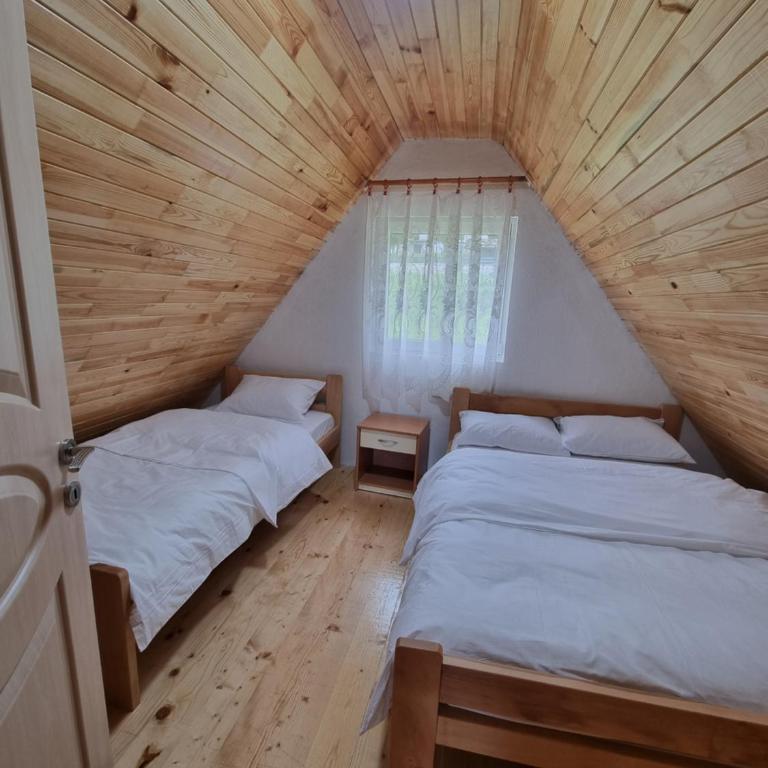 Bungalow in Mountain - Two-Bedroom Apartment - 7