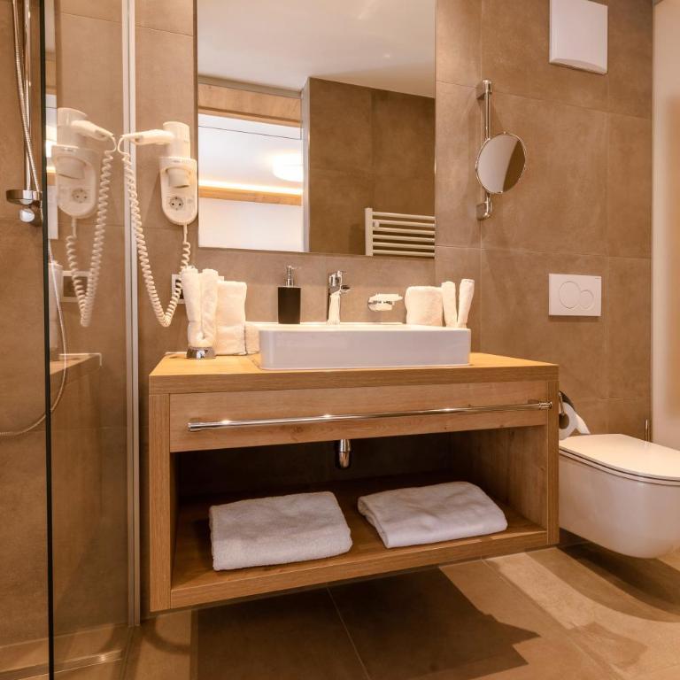 Hotel Schlosshof - Doppelzimmer - 8