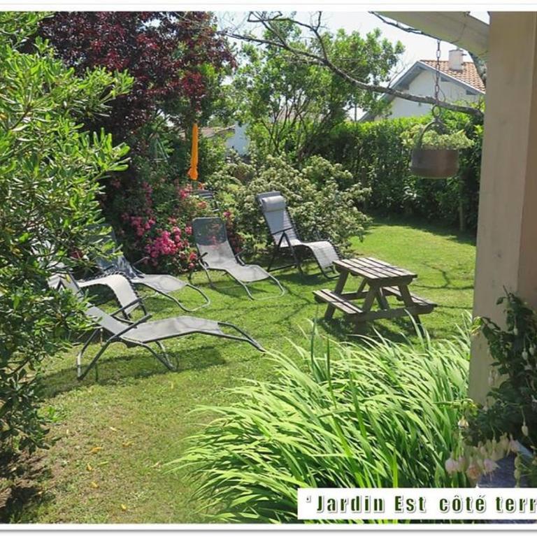 Villa de charme "La Maison Bleue" 4 étoiles Climatisation 12 pers - Villa - 4