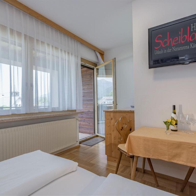 Haus Scheiblauer - Doppelzimmer mit Balkon - 6