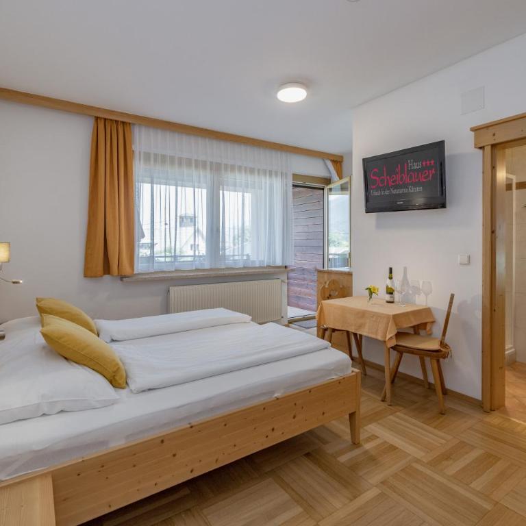 Haus Scheiblauer - Doppelzimmer mit Balkon - 5