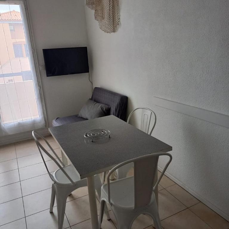 Studio mezzanine 32 m2 Port La Nouvelle Quartier des Lacs proche plage - Appartement 1 Chambre - 8