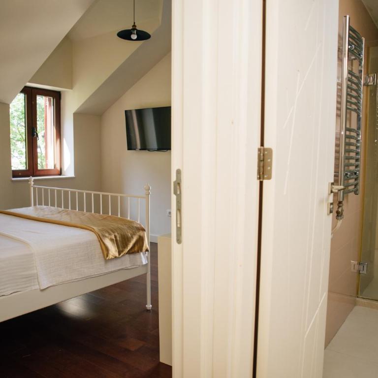 Filip Deluxe Rooms - Dvokrevetna Soba sa Bračnim Krevetom i Balkonom - 17
