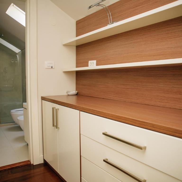 Filip Deluxe Rooms - Dvokrevetna Soba sa Bračnim Krevetom i Balkonom - 18