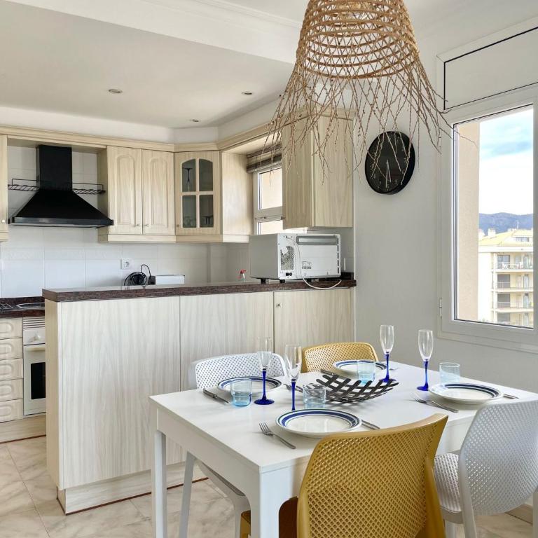 Apartamento Thalassa frente al mar en Roses - Two-Bedroom Apartment - 18