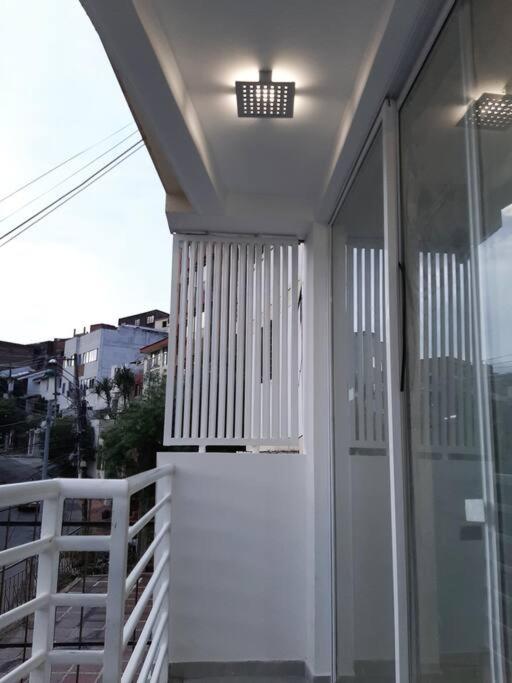 Design Studio Apartment with balcony and view in central and quiet area - Apartamento de 1 dormitorio - 15