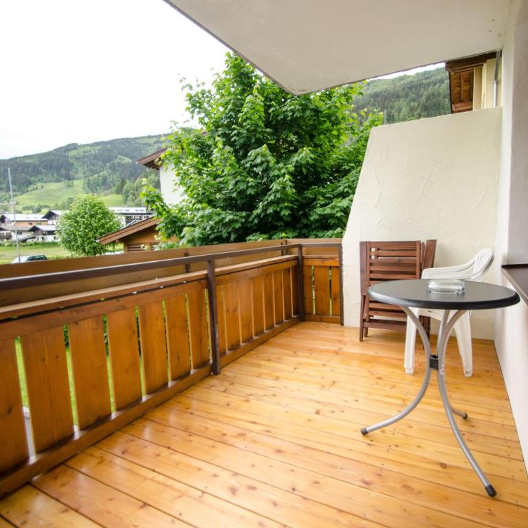 Deluxe Studio Kaprun by All in One Apartments - Studio-Apartment mit Balkon - 9