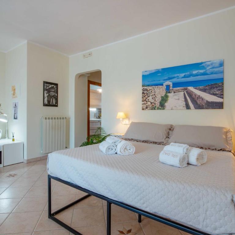 B&b Dea Teti - Camera Matrimoniale/Doppia con Letti Singoli con Bagno Privato - 6