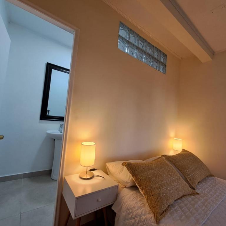Hostal My House - Double Room with Private Bathroom - 1