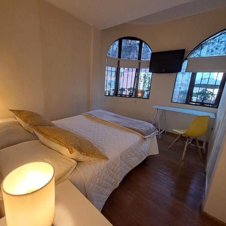 Hostal My House - Double Room with Private Bathroom - 7