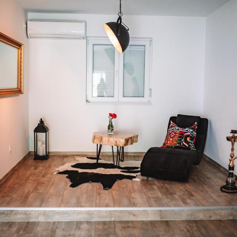 MaNe - Three-Bedroom Villa - 19