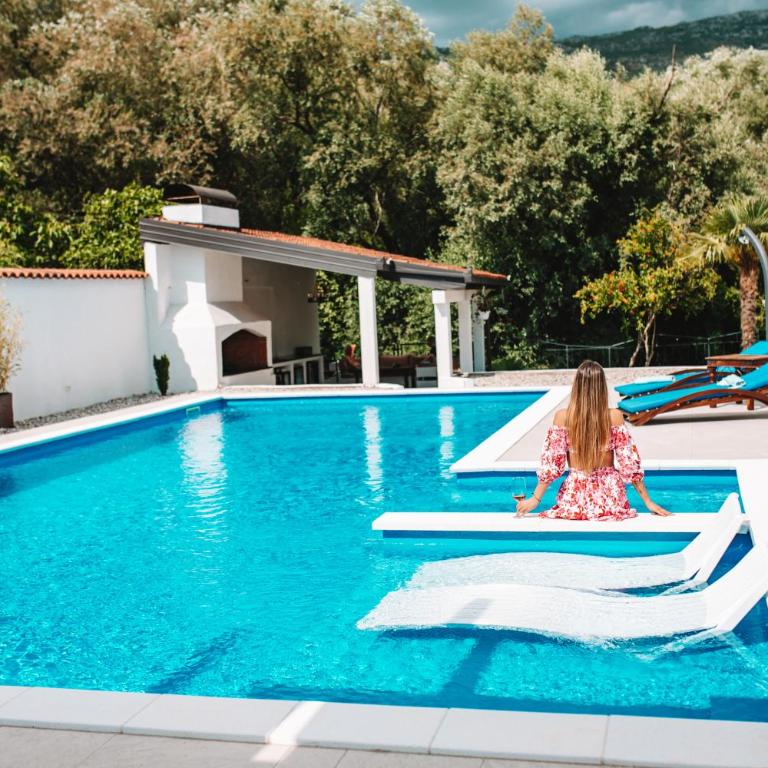 MaNe - Three-Bedroom Villa - 29