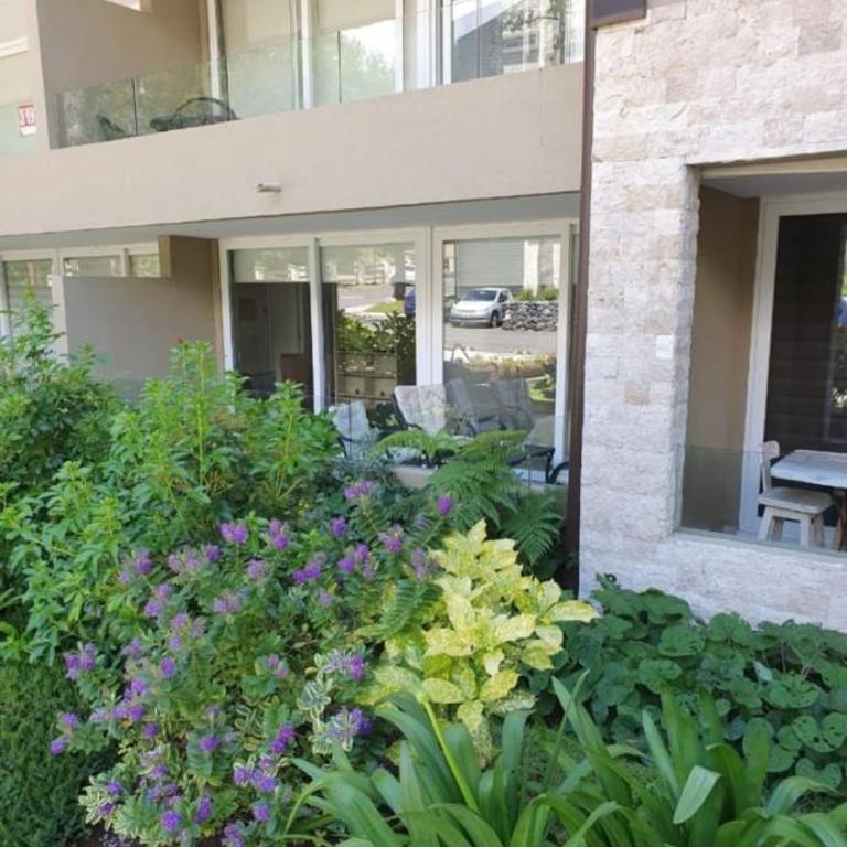Hermoso condominio con piscina - One-Bedroom Apartment - 12