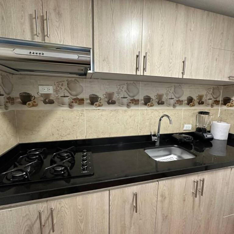 Apto cerca a Clínica del Olaya, candelaria y centro ciudad - Apartamento de 1 dormitorio - 5