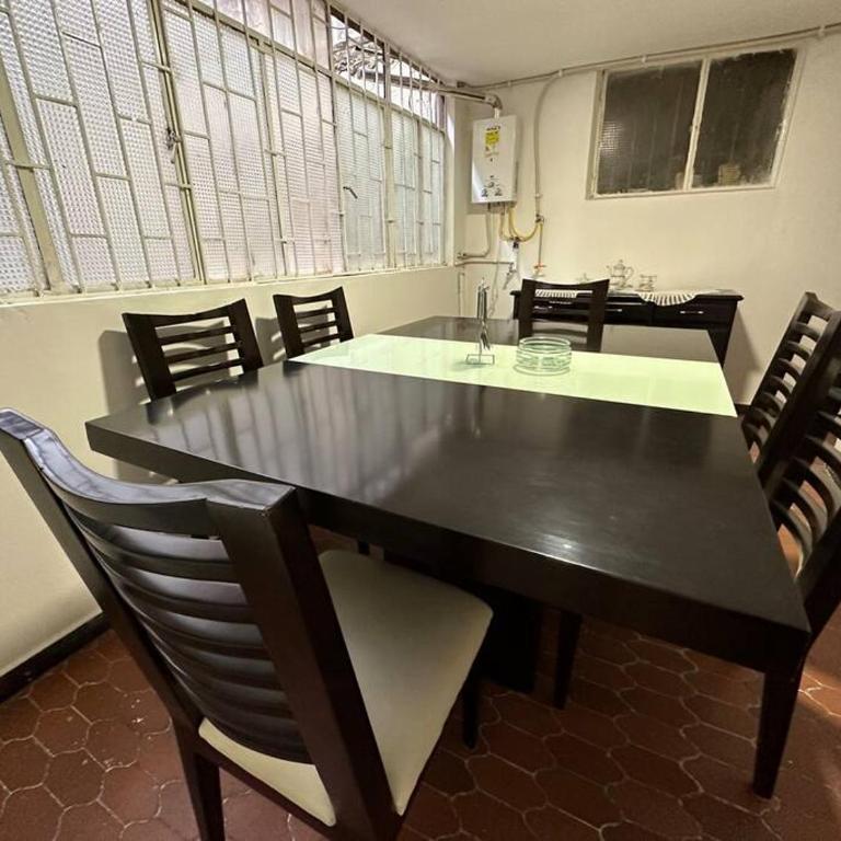 Apto cerca a Clínica del Olaya, candelaria y centro ciudad - Apartamento de 1 dormitorio - 8