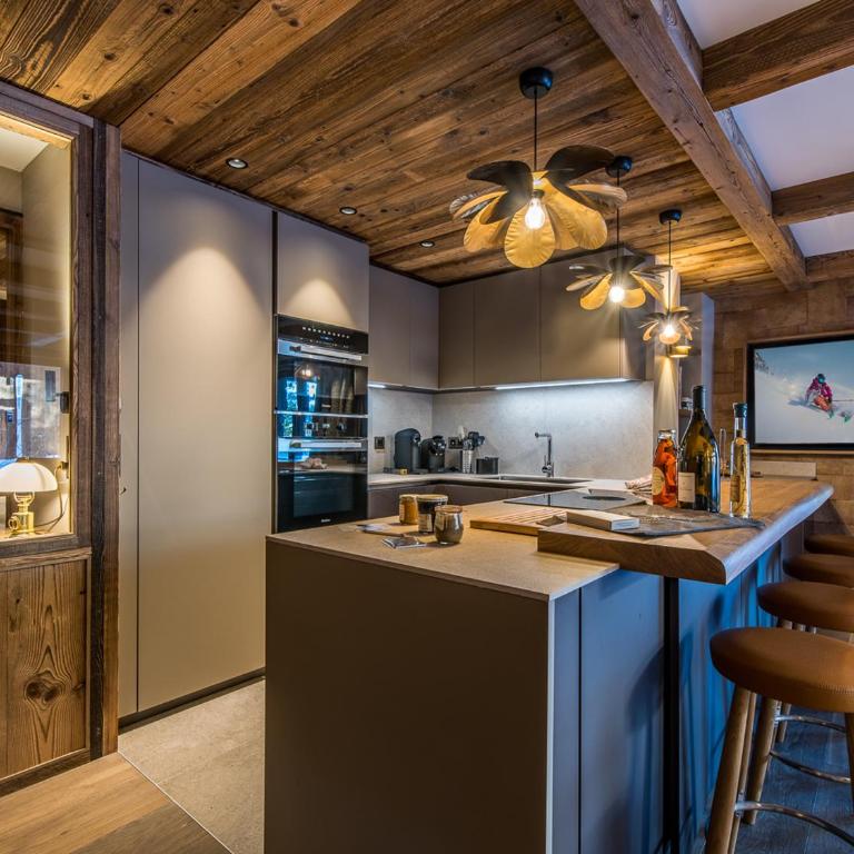 Appartement de luxe avec accès ski aux pieds, spa, terrasses ensoleillées et services hôteliers inclus - FR-1-613-61 - Appartement (8 Adultes) - 13
