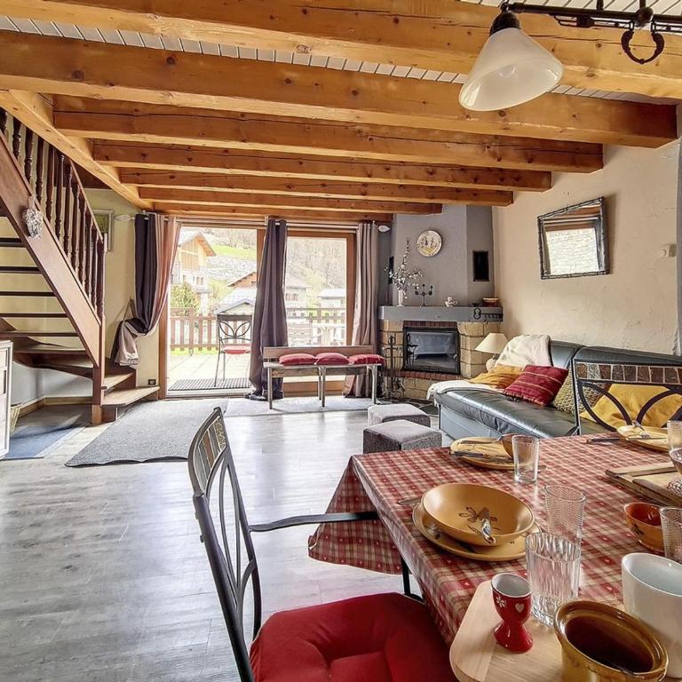Maison Familiale Cosy avec Terrasse, Proche Centre et Téléski à Saint Martin de Belleville - FR-1-344-1176 - Appartement - 7