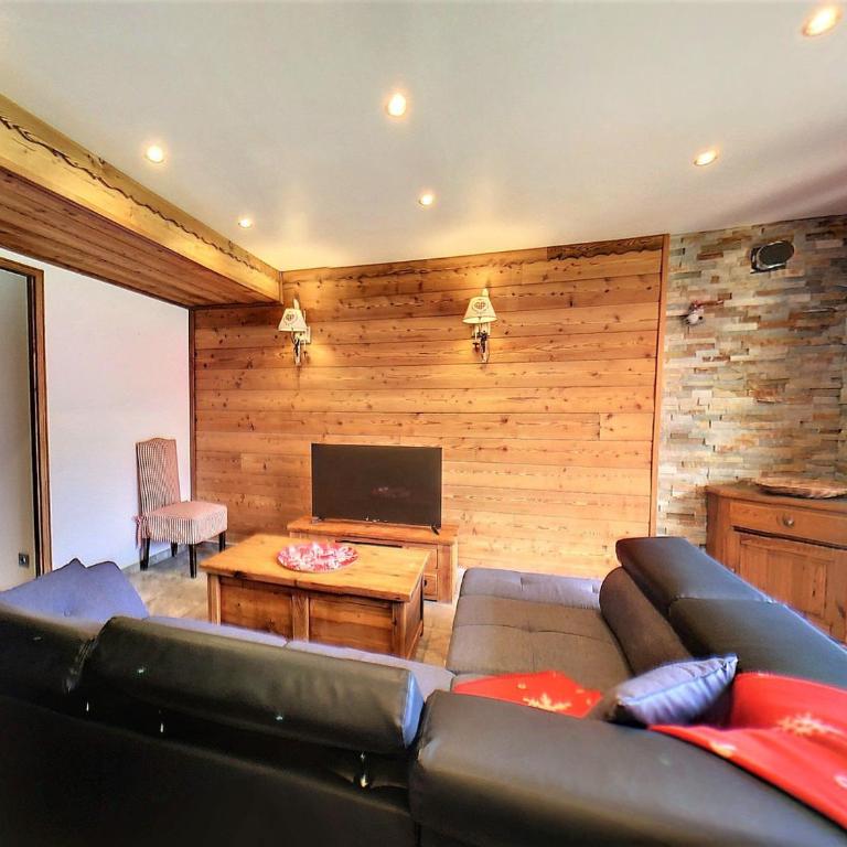 Chalet confortable 8-10 pers. près des pistes, terrasse, parking privé - Chalet 3 Chambres - 1
