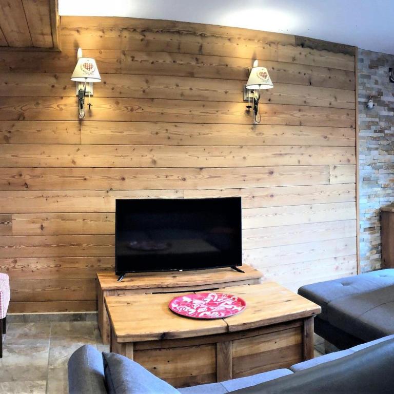 Chalet confortable 8-10 pers. près des pistes, terrasse, parking privé - Chalet 3 Chambres - 4