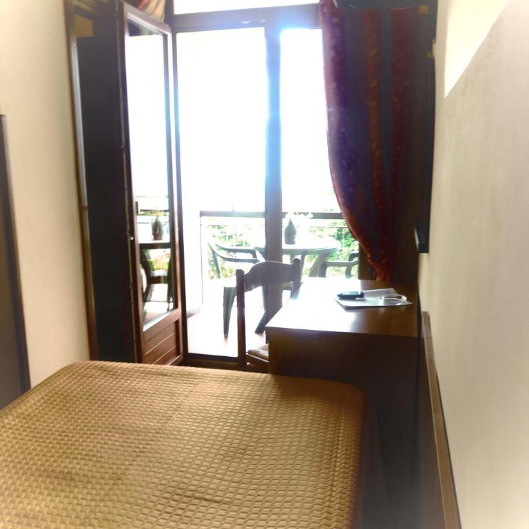 Hotel Merano - Camera Singola con Vista Lago e Balcone - 5