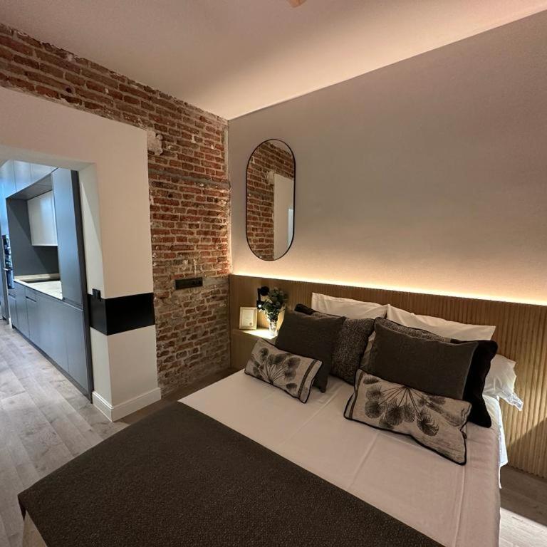 APARTAMENTOS ALCALA - One-Bedroom Apartment - 15