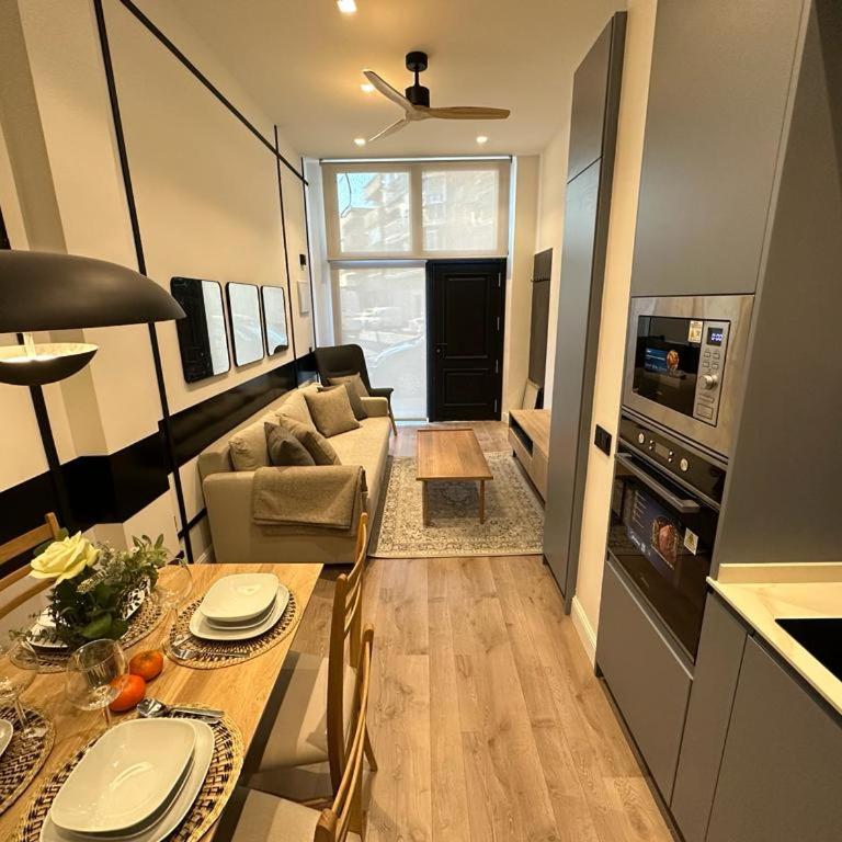APARTAMENTOS ALCALA - One-Bedroom Apartment - 4