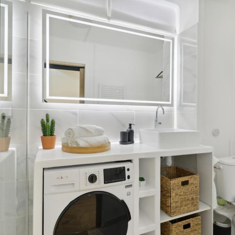 Le Beausoleil Duplex (Clim - Wifi - Netflix) - Appartement en Duplex - 13