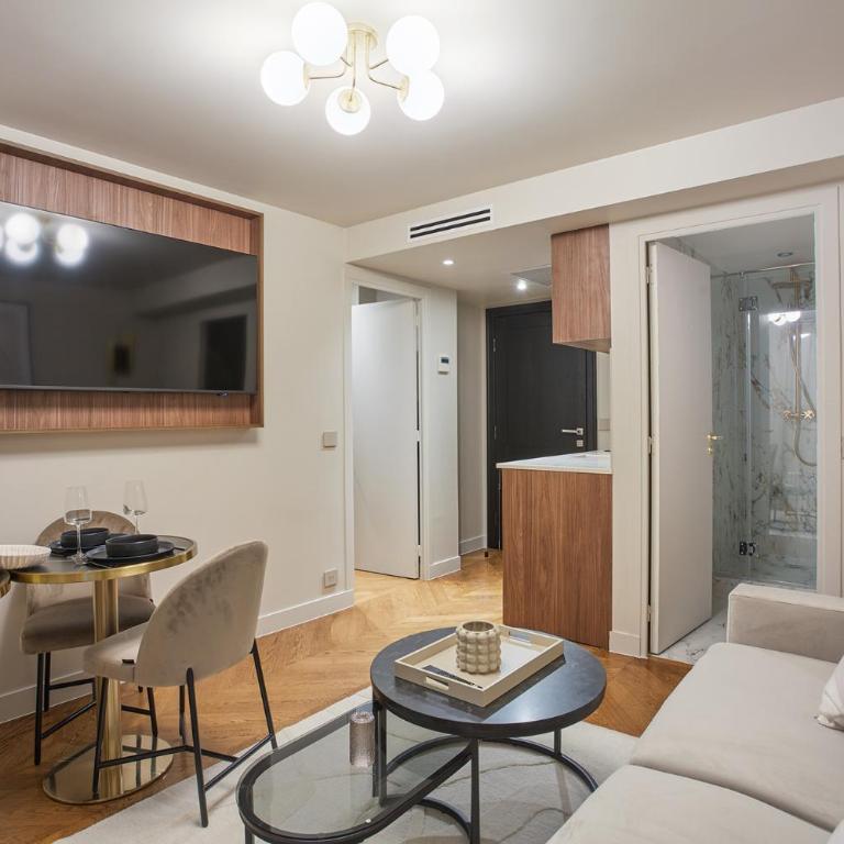Apart hotel Centre de Paris by Studio prestige - Chambre Quadruple Confort - 1