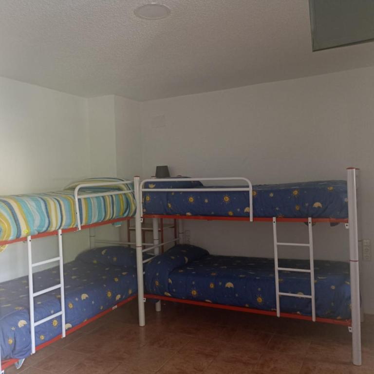 Hostal El Desvío - Habitación cuádruple - 4