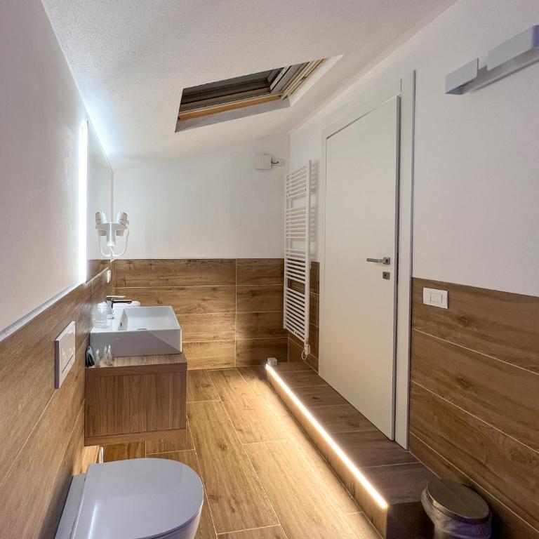 M14 RESIDENZA BASSANELLO - Camera Familiare con Bagno Privato - 3