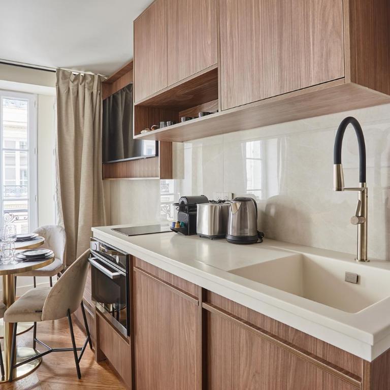 Apart hotel Centre de Paris by Studio prestige - Chambre Quadruple - 7