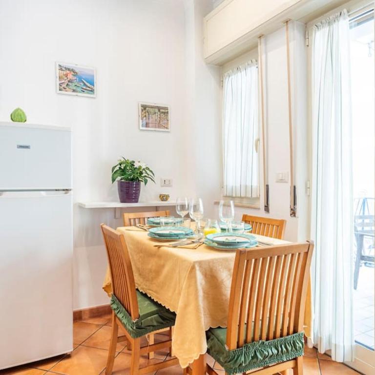 Alla scoperta del Vomero - Appartamento con 3 Camere da Letto e con Balcone - 27