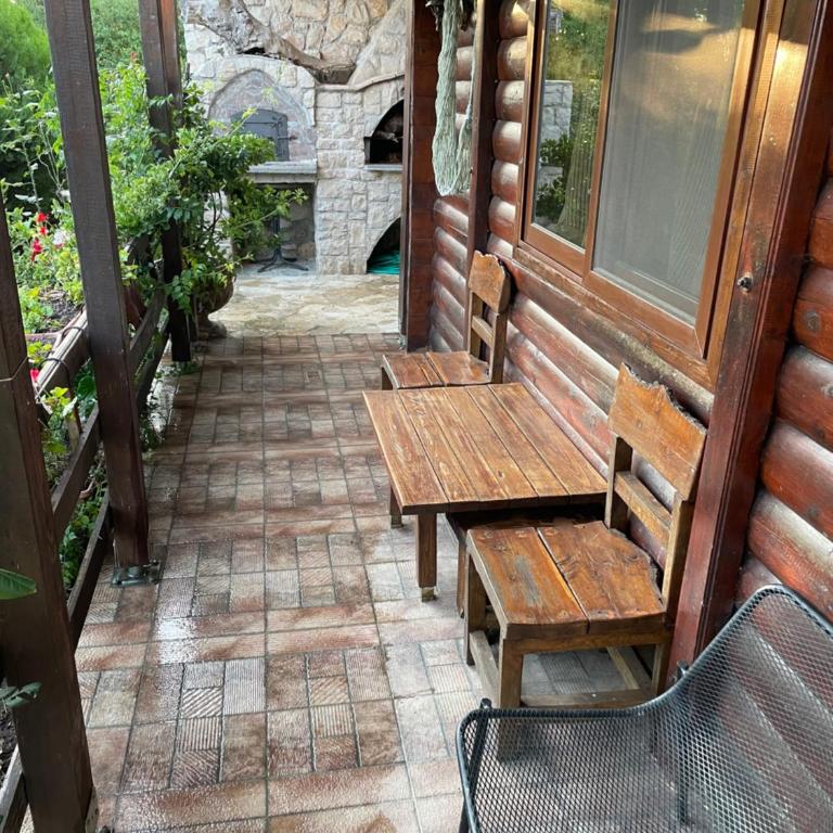 Top of the hill - Paradise - One-Bedroom Chalet - 9