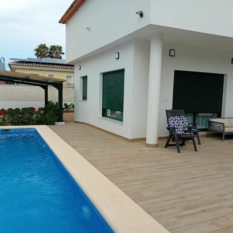 Luxurious, modern six bedroom villa in Denia - Villa - 34