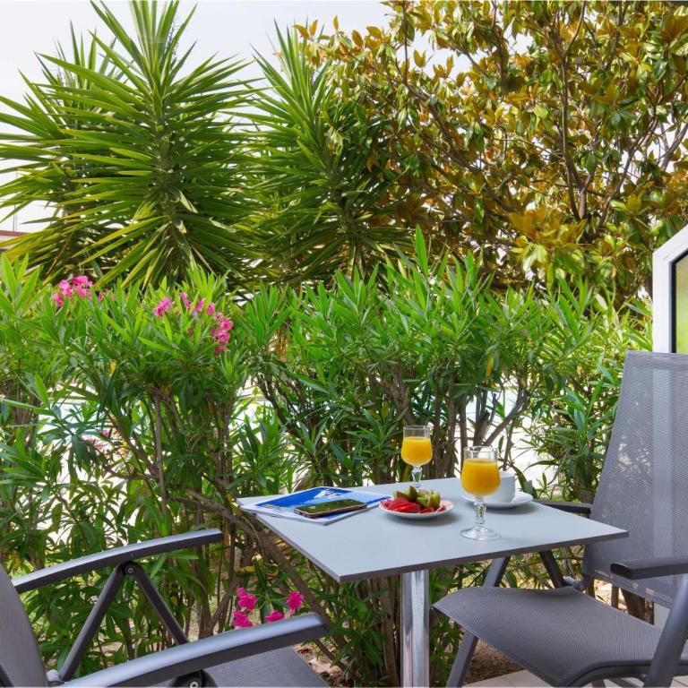 Best Western Plus La Marina - Chambre Lit Queen-Size Confort - 2