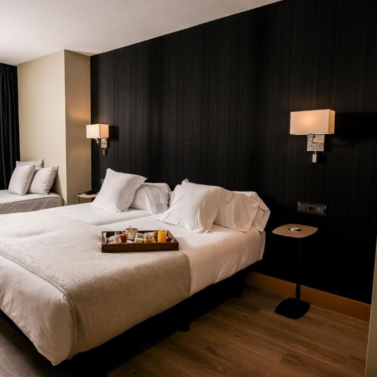 Hotel Plaza - Habitación Triple - 4