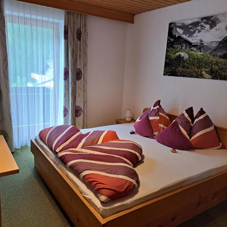 "HAUS MELANIE" inklusive SILVRETTA PREMIUM SUMMERCARD - Comfort 2 Apartment mit 2 Schlafzimmern und Balkon - 5