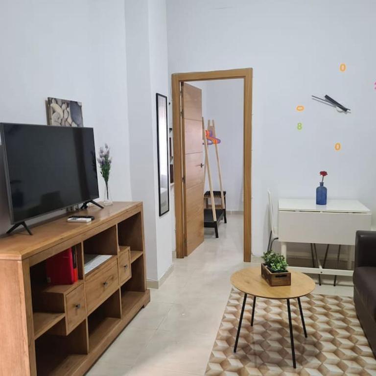 Apartamento en el Fontanal, Casa- Patio de vecinos - Apartamento de 1 dormitorio - 6