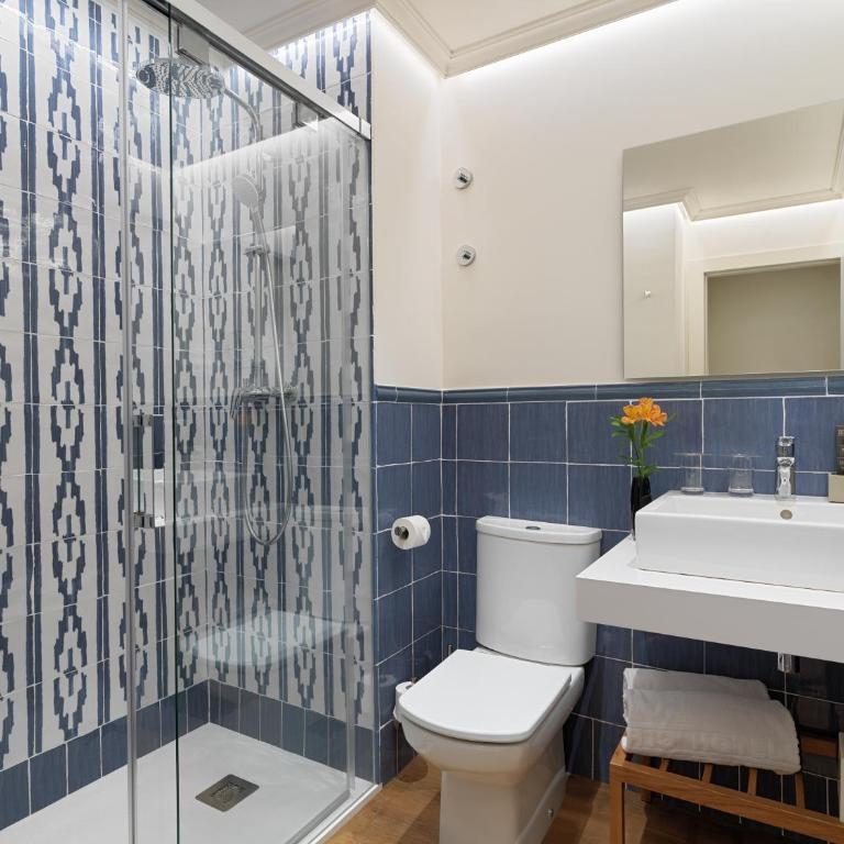 H10 Universitat - Deluxe Double Room with Balcony - 3