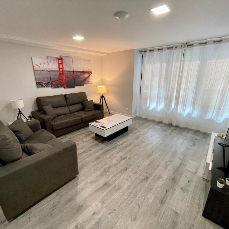 DAU Centro Free Parking II - Two-Bedroom Apartment - 10