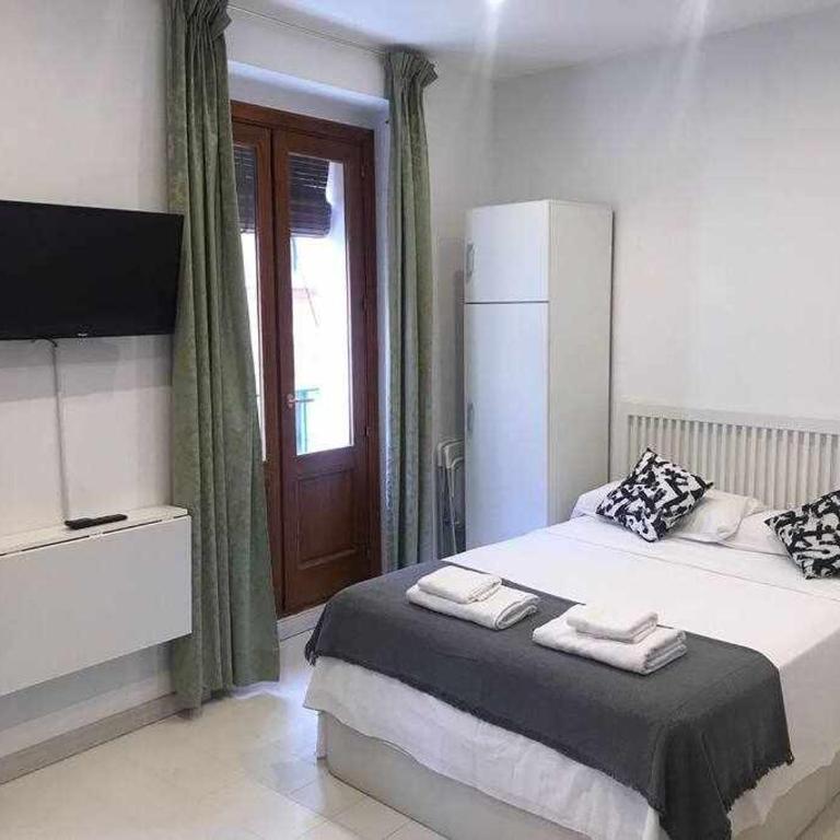 Un genial estudio en el barrio las cortes - Apartamento de 1 dormitorio - 31