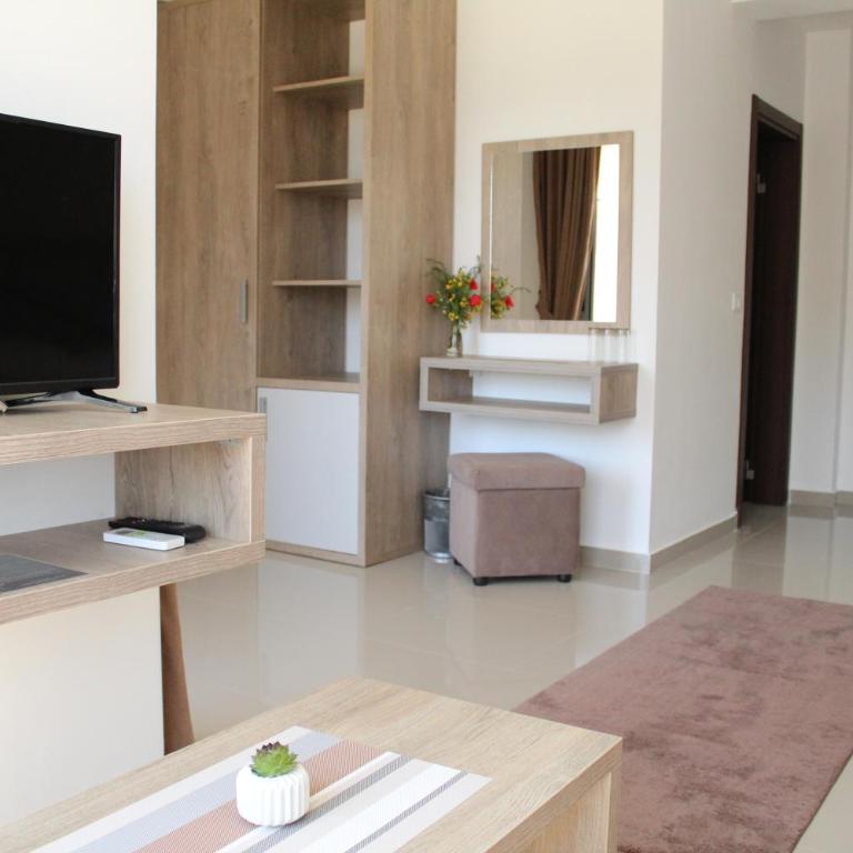 Vista Apartments - Porodična Soba sa Balkonom - 3