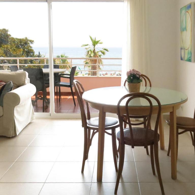 Gorgeous Sea Views and Great Location! - Apartamento de 3 dormitorios - 9